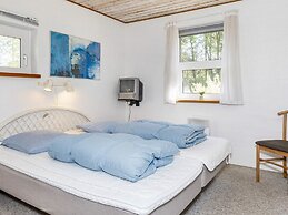 8 Person Holiday Home in Hojslev