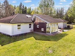 8 Person Holiday Home in Hojslev