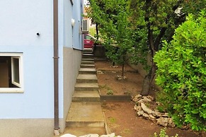 Seaside Apartment in Mandre