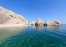Coastal Bliss in Mandre
