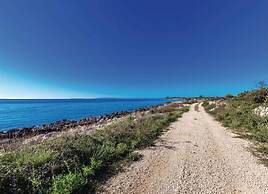 Coastal Bliss in Mandre