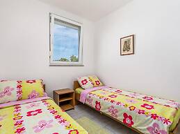 Mandre Coastal Hideaway