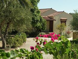 Gorgeous Villa in Adele With Pool and Lovely Garden