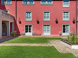 Garden & Wine Country Stay