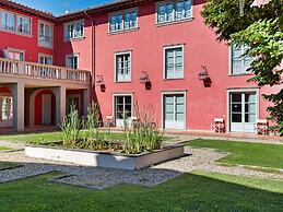 Garden & Wine Country Stay