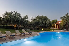 Villa in Adele With Pool & Olive Grove Views