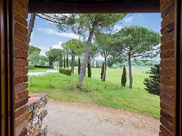 Tuscan Cottage With 2 Pools