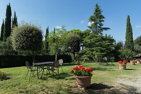 Tuscan Cottage With 2 Pools