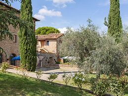 Tuscan Cottage With 2 Pools