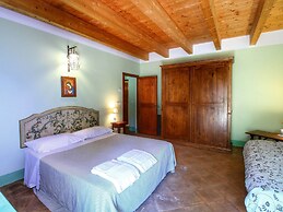 Holiday Home in Assisi Near Monte Subasio