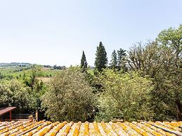 Poolside Leisure in Empoli Hideaway