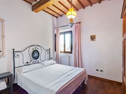 Poolside Leisure in Empoli Hideaway