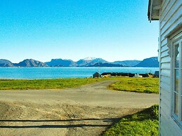 8 Person Holiday Home in Fjørtoft