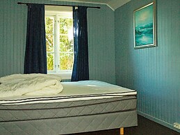 8 Person Holiday Home in Fjørtoft