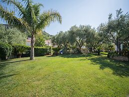 Apartment in Gasponi With Mountain Views