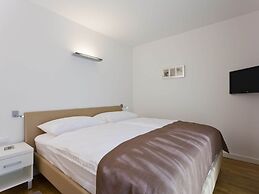 Villa in Novigrad With Pool & Rooftop Terrace