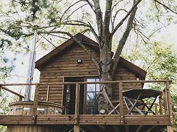 Romantic Woodland Chalet