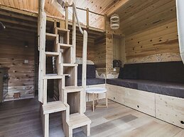 Romantic Woodland Chalet