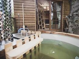 Romantic Woodland Chalet