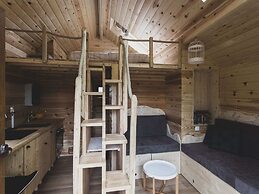 Romantic Woodland Chalet