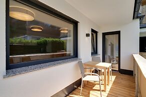 Attractive Flat With Beautiful Views