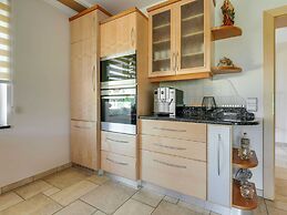Holiday Home Near Lake