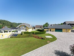 Holiday Home Near Lake