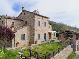 Country Charm Near Cortona