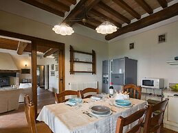 Country Charm Near Cortona