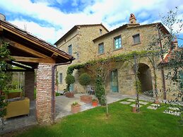 Country Charm Near Cortona