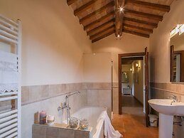 Country Charm Near Cortona