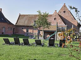 Diksmuide Mansion With Games