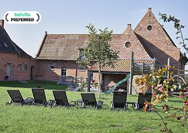 Diksmuide Mansion With Games