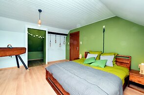 Modern Holiday Home in Flobecq With Garden