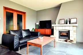 Modern Holiday Home in Flobecq With Garden