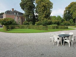 Elegant Castle Stay, Havelange