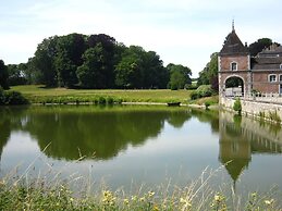 Elegant Castle Stay, Havelange