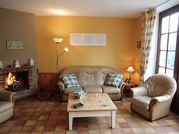 Elegant Castle Stay, Havelange