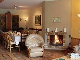 Elegant Castle Stay, Havelange
