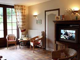 Elegant Castle Stay, Havelange