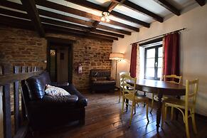 Authentic Holiday Home in Gouvy near Forest