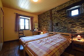 Authentic Holiday Home in Gouvy near Forest