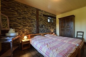Authentic Holiday Home in Gouvy near Forest