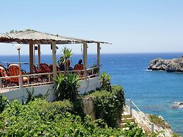 Villa in Agia Galini With Pool Views