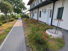 Pet-friendly Getaway With Pool