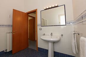 Mansion in Case Alte With Pool & Nature Trails