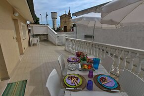 Mansion in Case Alte With Pool & Nature Trails