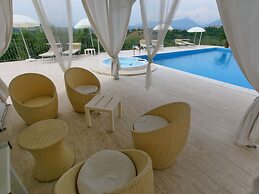 Mansion in Case Alte With Pool & Nature Trails