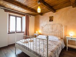 Tranquil Farmhouse in Sestino
