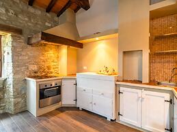 Tranquil Farmhouse in Sestino